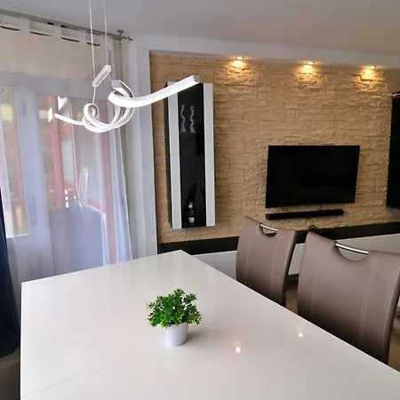App 1003 - Ferientraum - Mit Indoorpool, Sauna, Apartment Schluchsee